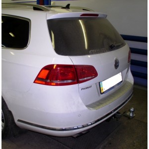 Фаркоп VOLKSWAGEN Passat B7 Variant 2010-14 съемный Полигон Авто