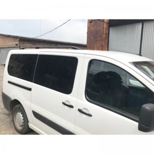 Рейлинги черные для Citroen Jumpy 2007-2017гг. с металлическими опорами