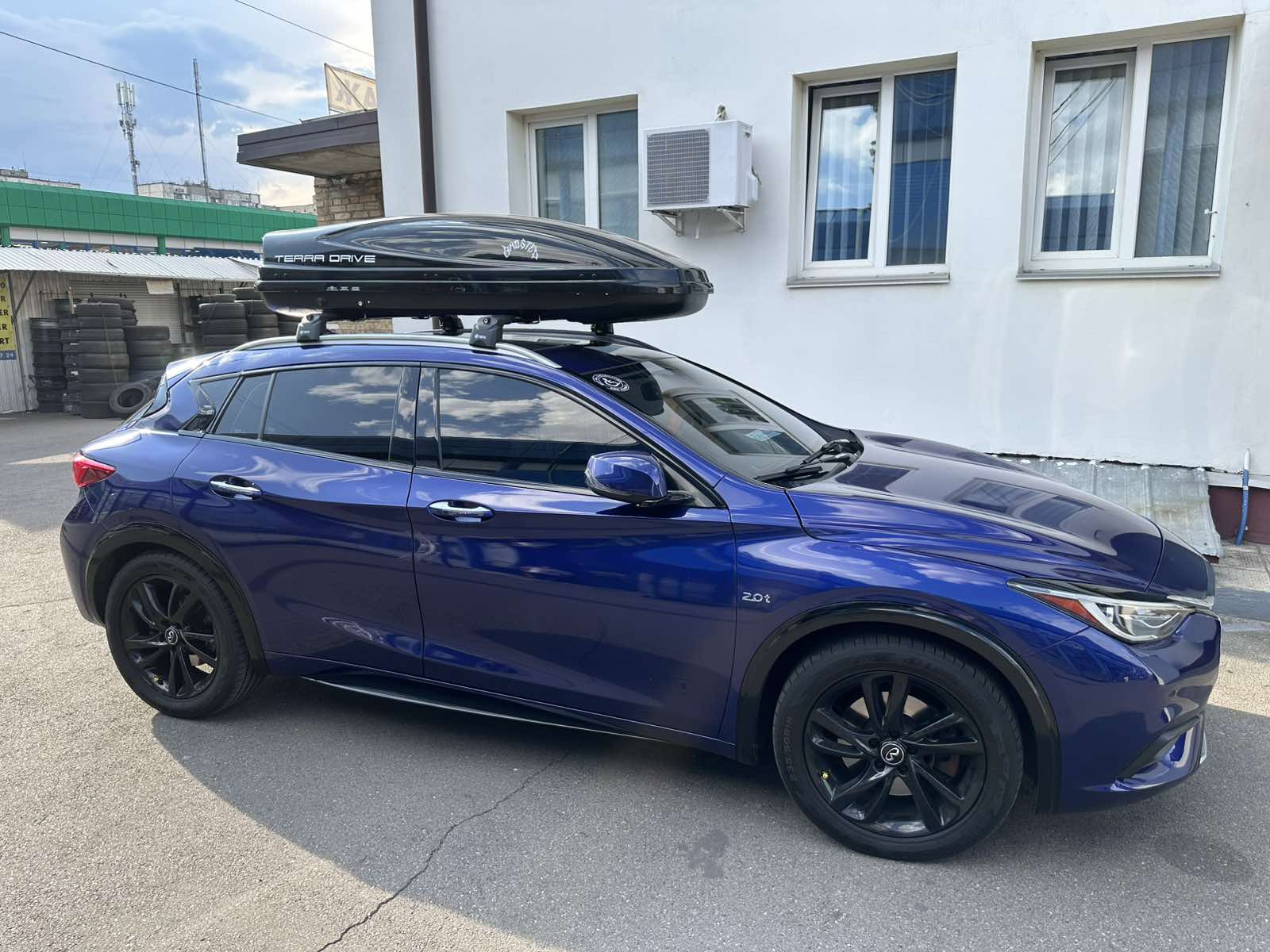 QX30