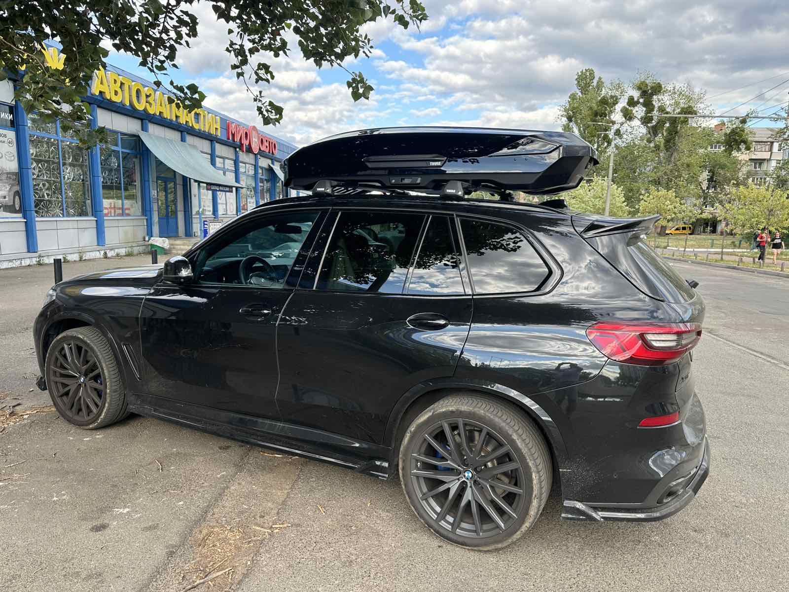Thule Motion 3 XL Black