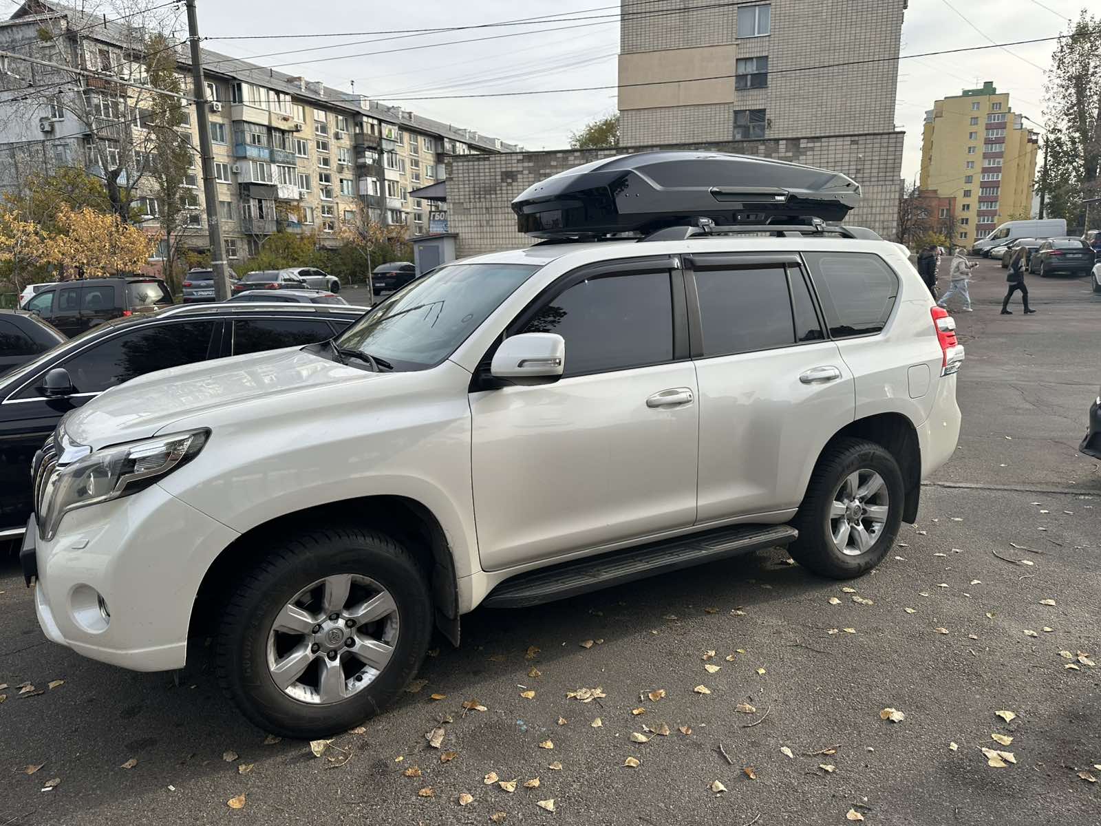 Thule Motion 3 XL Black Glossy