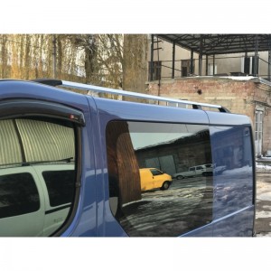Рейлинги хромированные для Renault Trafic 2001-2015гг. с пластиковыми опорами Рейлинги хромированные для Renault Trafic 2001-2015гг. с пластиковыми опорами
