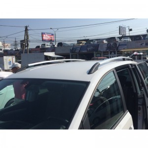 Рейлинги хромированные для Volkswagen Sharan 2010- с пластиковыми опорами Рейлинги хромированные для Volkswagen Sharan 2010- с пластиковыми опорами